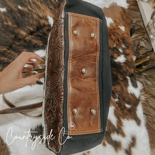 {{ brindle_boutique }} {{ online_boutique }} {{ jeans}} {{ brindle boutique }} {{ handbags }} {{ Native American jewelry }} {{ jewelry }} {{ cowhide}} {{ leather handbag}} {{ cowhide purse}} {{ turquoise}} {{ Navajo pearls }} {{ sterling silver}} {{ sterling silver pearls }} {{ necklace }} {{ bracelet }} {{ earrings }} {{ pendants }} {{ Navajo }} {{ cowhide tote }} {{ jeans }} {{ kan can }} {{ haute southern hyde }} {{ countryside co. }} {{ western }}