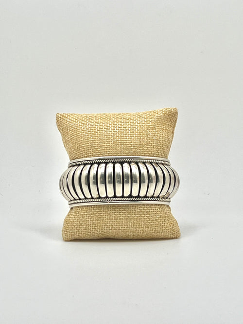 {{ brindle_boutique }} {{ online_boutique }} {{ jeans}} {{ brindle boutique }} {{ handbags }} {{ Native American jewelry }} {{ jewelry }} {{ cowhide}} {{ leather handbag}} {{ cowhide purse}} {{ turquoise}} {{ Navajo pearls }} {{ sterling silver}} {{ sterling silver pearls }} {{ necklace }} {{ bracelet }} {{ earrings }} {{ pendants }} {{ Navajo }} {{ cowhide tote }} {{ jeans }} {{ kan can }} {{ haute southern hyde }} {{ countryside co. }} {{ western }}