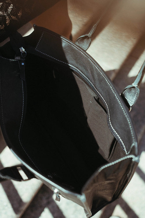 {{ brindle_boutique }} {{ online_boutique }} {{ jeans}} {{ brindle boutique }} {{ handbags }} {{ Native American jewelry }} {{ jewelry }} {{ cowhide}} {{ leather handbag}} {{ cowhide purse}} {{ turquoise}} {{ Navajo pearls }} {{ sterling silver}} {{ sterling silver pearls }} {{ necklace }} {{ bracelet }} {{ earrings }} {{ pendants }} {{ Navajo }} {{ cowhide tote }} {{ jeans }} {{ kan can }} {{ haute southern hyde }} {{ countryside co. }} {{ western }}