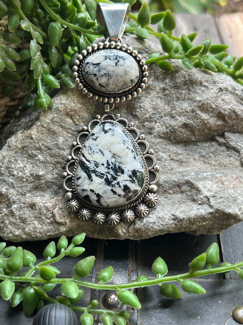 {{ brindle_boutique }} {{ online_boutique }} {{ jeans}} {{ brindle boutique }} {{ handbags }} {{ Native American jewelry }} {{ jewelry }} {{ cowhide}} {{ leather handbag}} {{ cowhide purse}} {{ turquoise}} {{ Navajo pearls }} {{ sterling silver}} {{ sterling silver pearls }} {{ necklace }} {{ bracelet }} {{ earrings }} {{ pendants }} {{ Navajo }} {{ cowhide tote }} {{ jeans }} {{ kan can }} {{ haute southern hyde }} {{ countryside co. }} {{ western }}
