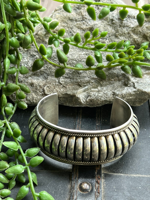 {{ brindle_boutique }} {{ online_boutique }} {{ jeans}} {{ brindle boutique }} {{ handbags }} {{ Native American jewelry }} {{ jewelry }} {{ cowhide}} {{ leather handbag}} {{ cowhide purse}} {{ turquoise}} {{ Navajo pearls }} {{ sterling silver}} {{ sterling silver pearls }} {{ necklace }} {{ bracelet }} {{ earrings }} {{ pendants }} {{ Navajo }} {{ cowhide tote }} {{ jeans }} {{ kan can }} {{ haute southern hyde }} {{ countryside co. }} {{ western }}