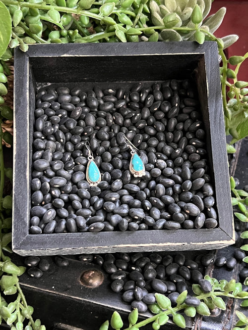 {{ brindle_boutique }} {{ online_boutique }} {{ jeans}} {{ brindle boutique }} {{ handbags }} {{ Native American jewelry }} {{ jewelry }} {{ cowhide}} {{ leather handbag}} {{ cowhide purse}} {{ turquoise}} {{ Navajo pearls }} {{ sterling silver}} {{ sterling silver pearls }} {{ necklace }} {{ bracelet }} {{ earrings }} {{ pendants }} {{ Navajo }} {{ cowhide tote }} {{ jeans }} {{ kan can }} {{ haute southern hyde }} {{ countryside co. }} {{ western }}